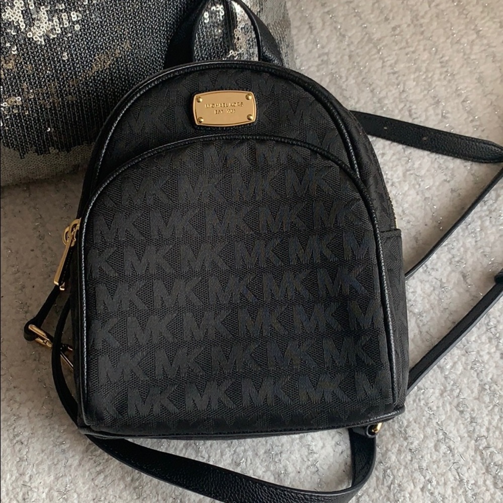 OFFERS WELCOMED! MK mini backpack! ✨